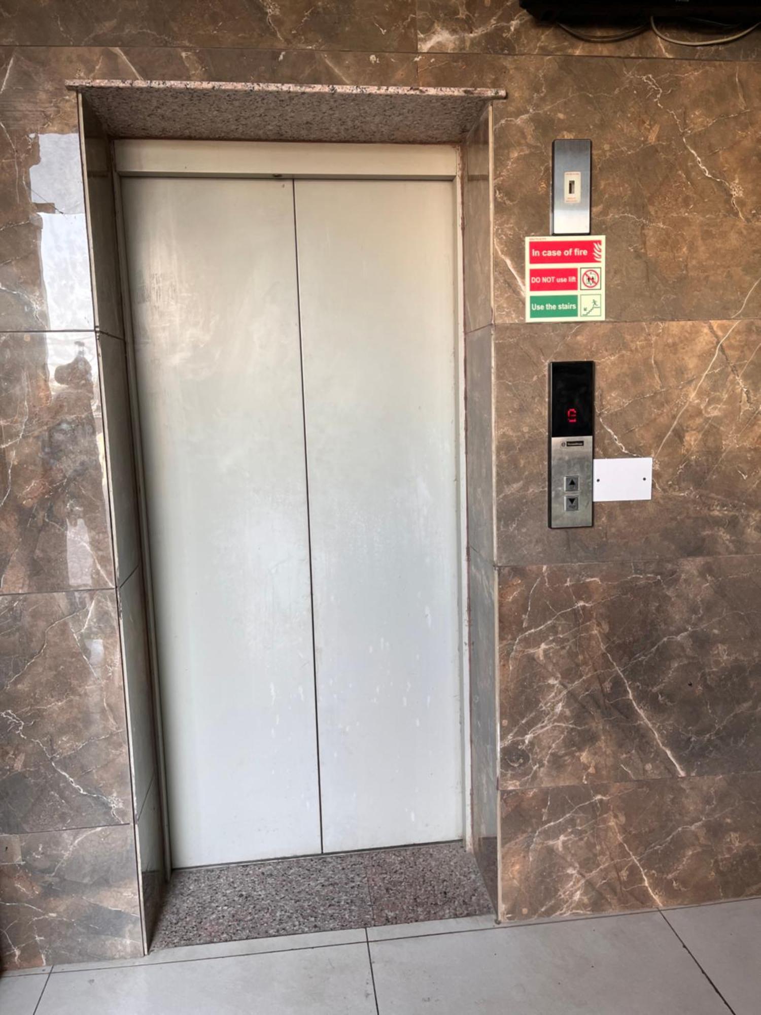 Hotel Jb Residency !! Luxurious & Royal Balcony Rooms !! Large Rooms Zirakpur المظهر الخارجي الصورة